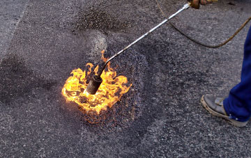 Kilmany flat roofing repairs